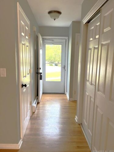 26 Monika Ln, Brookfield Center, CT 06804-3930
