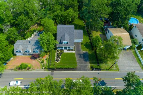 803 Leonardville Rd, Leonardo NJ  07737-1335 exterior