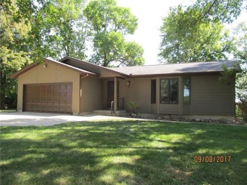 8518 Gear St, Indianola, IA 50125-8544