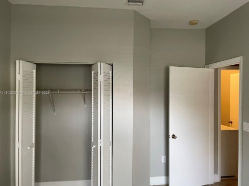 10450 19th St, Hollywood FL  33025-1786 exterior