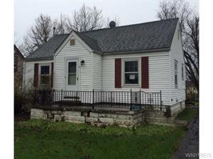 4 Mayfair Ct, Buffalo, NY 14225-2137