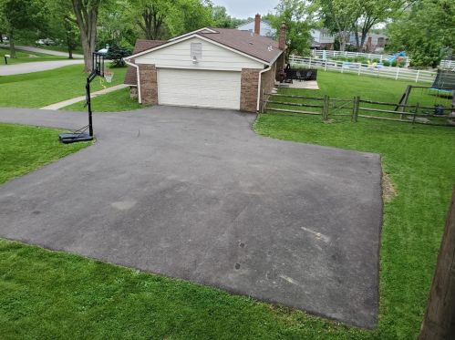 5585 Day Dr, Milford, OH 45150-2701