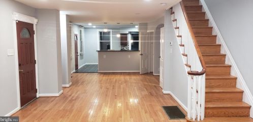 850 Longshore Ave, Philadelphia PA  19111-4423 exterior