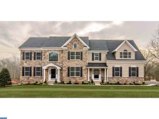 143 Pine Mill Cir, Gardenville, PA 18901