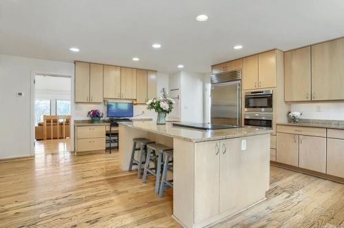 5 Peach Tree Ln, Warwick NY  10990-3133 exterior