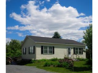 105 Pleasant St, Bradford, VT 05033-8707