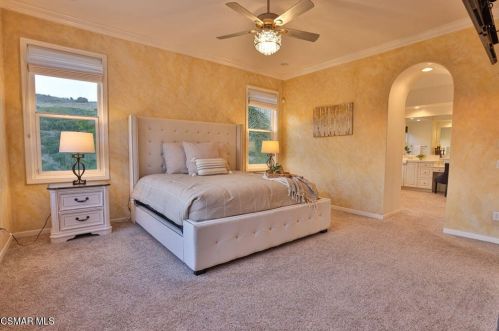 5391 Evening Sky Dr, Simi Valley CA  93063-5744 exterior