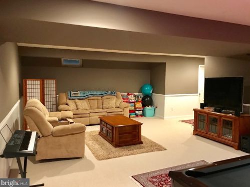 602 Archibald Ln, Florence NJ  08518-4010 exterior