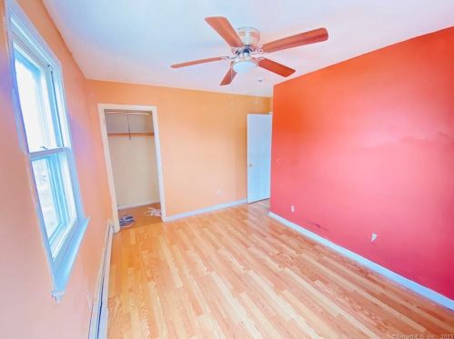 719 Queen St, Bridgeport CT  06606-3379 exterior