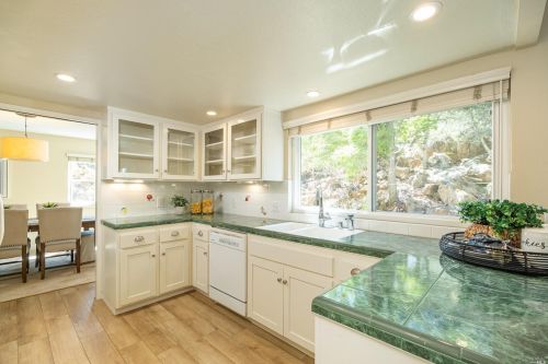 1425 Los Olivos Rd, Santa Rosa CA 95404-2017 exterior