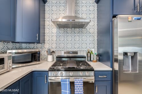 221 Calle De Jardin, Tucson AZ  85711-3406 exterior