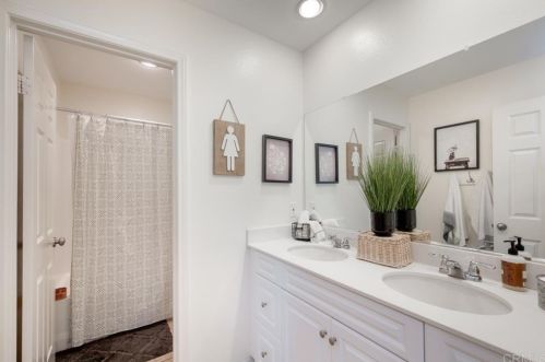 10073 Ranchitos Pl, Lakeside CA  92040-2781 exterior