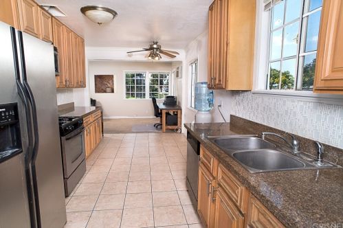 13102 Vultee Ave, Bellflower CA  90706-2023 exterior