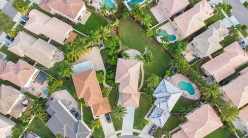 3163 176 Ter, Hollywood FL 33029-5608 exterior