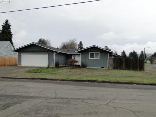 711 52 St, Springfield OR  97478-6117 exterior