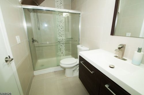 15 Encampment Dr, Bedminster NJ  07921-1835 exterior