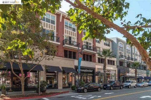 1504 Brunswig Ln, Oakland, CA 94608-2411