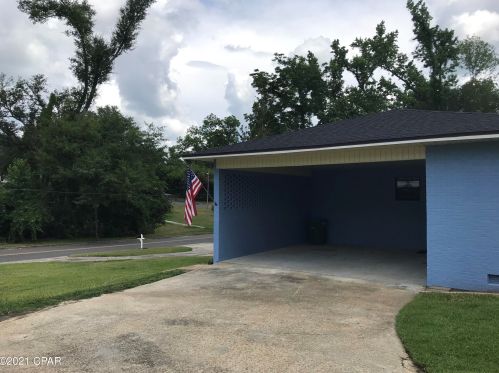 2956 Caledonia St, Marianna FL  32446-3004 exterior
