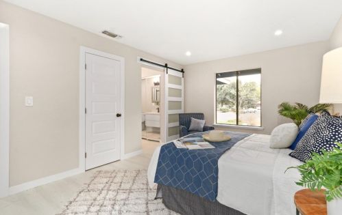 10 Clover Ct, Woodland CA  95695-3026 exterior