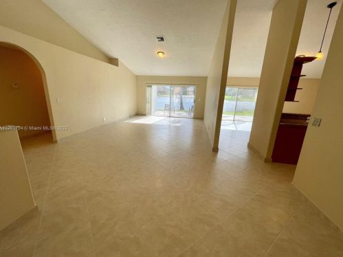 712 177th Ave, Hollywood FL  33029-3152 exterior