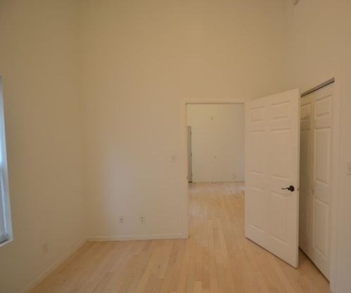 357 Greenwich St, Valpo IN  46383-6529 exterior