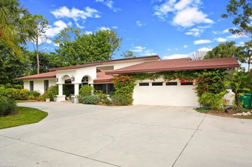 720 Bald Eagle Dr, Naples, FL 34105-7409