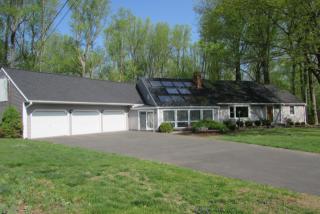 30 Dart Hill Rd, Milford, CT 06461-1607