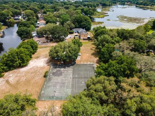 1562 Twin Palms Loop, Lutz FL  33559-6763 exterior