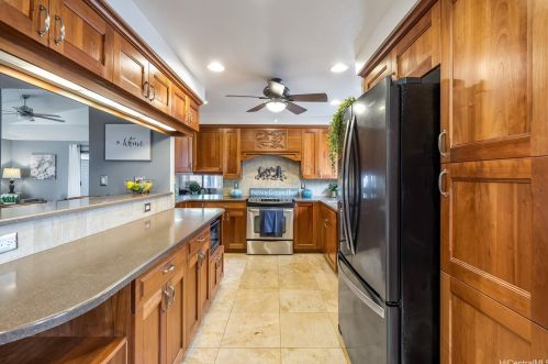 91-1065 Huluhulu St, Ewa Beach HI  96706 exterior