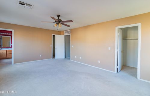 3642 Constitution Dr, Gilbert AZ  85296-8239 exterior