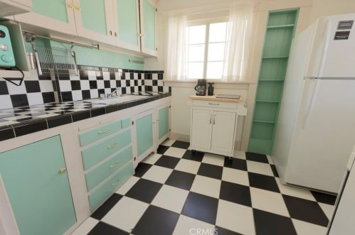 280 Orizaba Ave, Long Beach CA 90814-2453 exterior