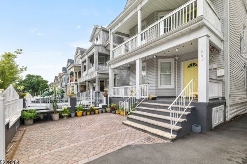 465 Park Ave, East Orange NJ  07017-2506 exterior