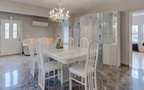 1435 Kiefer Ave, Floral Park, NY 11003-3123