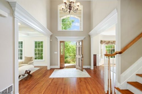 33 Washington Valley Rd, Warren NJ  07059-7047 exterior