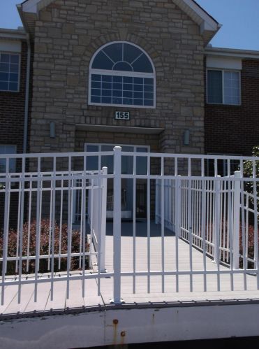 155 Green River Dr, Covington, KY 41018-4083