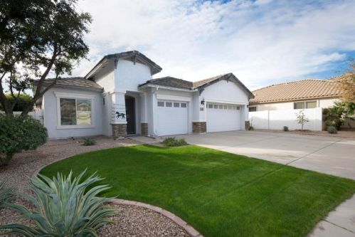 3285 Morelos Ct, Gilbert, AZ 85295-7636