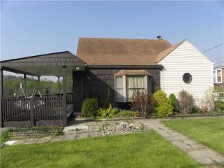 34 Orchard Ln, Monongahela, PA 15063-1158