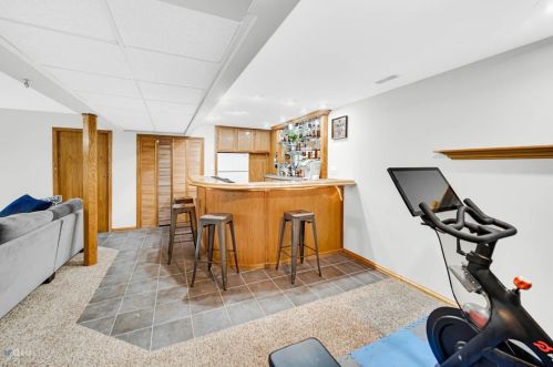 418 Killarney Ln, Valpo IN  46385-5423 exterior