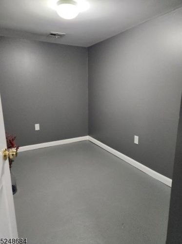 1402 84th St, North Bergen NJ  07047-4230 exterior