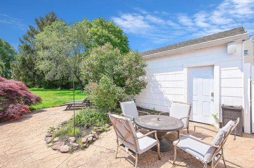 772 Pat Dr, West Islip NY  11795-3537 exterior