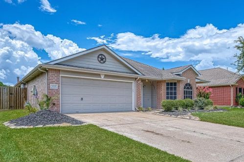 3518 Pawnee Dr, Morgans Point TX  77571-3974 exterior