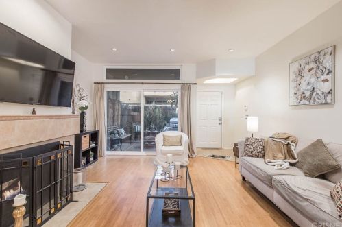 5010 Cahuenga Blvd, North Hollywood, CA 91601-4751