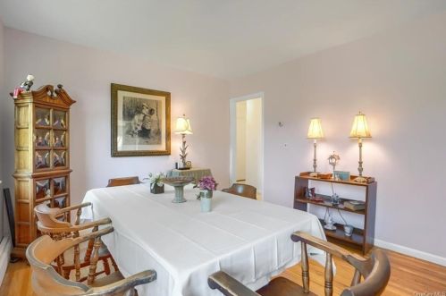 3 Hemlock Dr, Mahopac NY  10541-5357 exterior