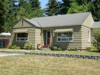 13324 24 Ave, Seattle WA  98168-3850 exterior