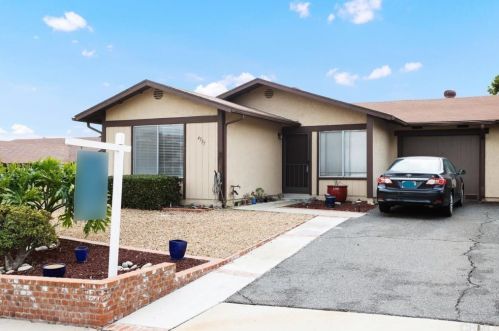4537 Beverly Glen Dr, Oceanside, CA 92056-2931
