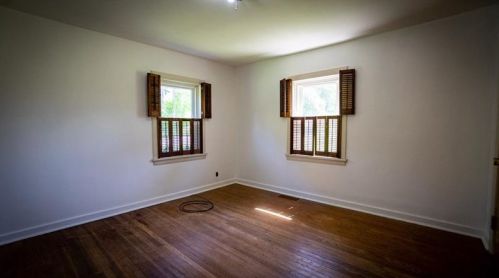 1428 Hooker Rd, Karns City PA  16041-1514 exterior