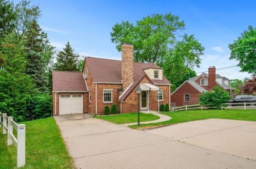 810 Wible Run Rd, Pittsburgh, PA 15209-1035