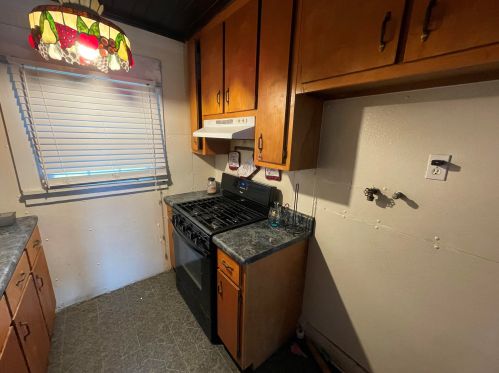 2303 Brainerd St, Pensacola FL  32505-6709 exterior