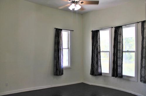 1813 Fuller St, Greenville TX  75401-3220 exterior