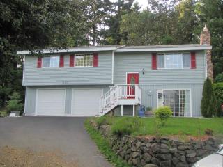 3319 Forest Dr, Bremerton, WA 98310-4719